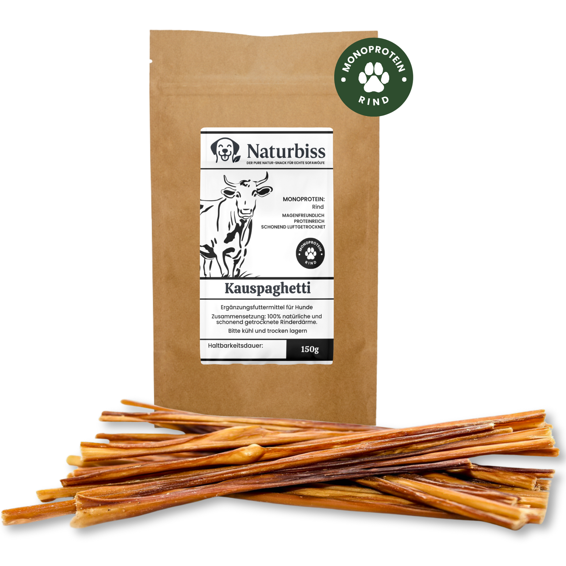 Verpackung von Naturbiss Hundespaghetti vor einem Haufen der Leckerlis. Monoprotein Rind aus 100% Rinderdärmen.